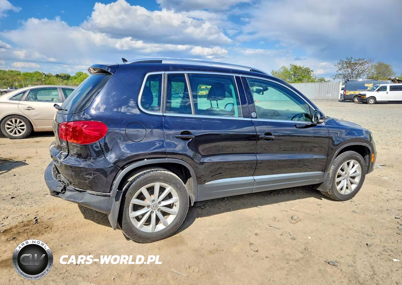 2017 Volkswagen Tiguan Wolfsburg VIN:WVGSV7AX5HW500478 - 3