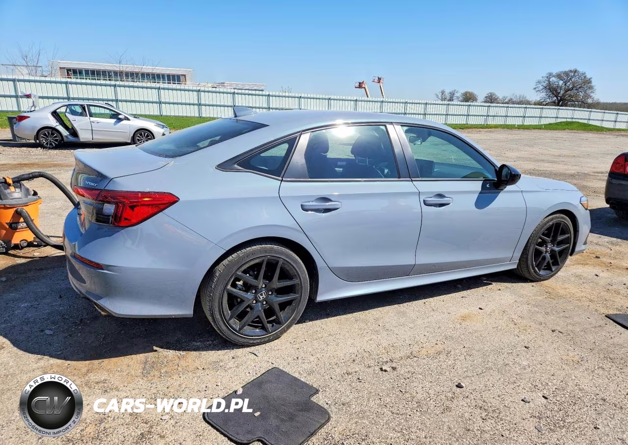 2024 Honda Civic Sport VIN:2HGFE2F58RH502811 - 3