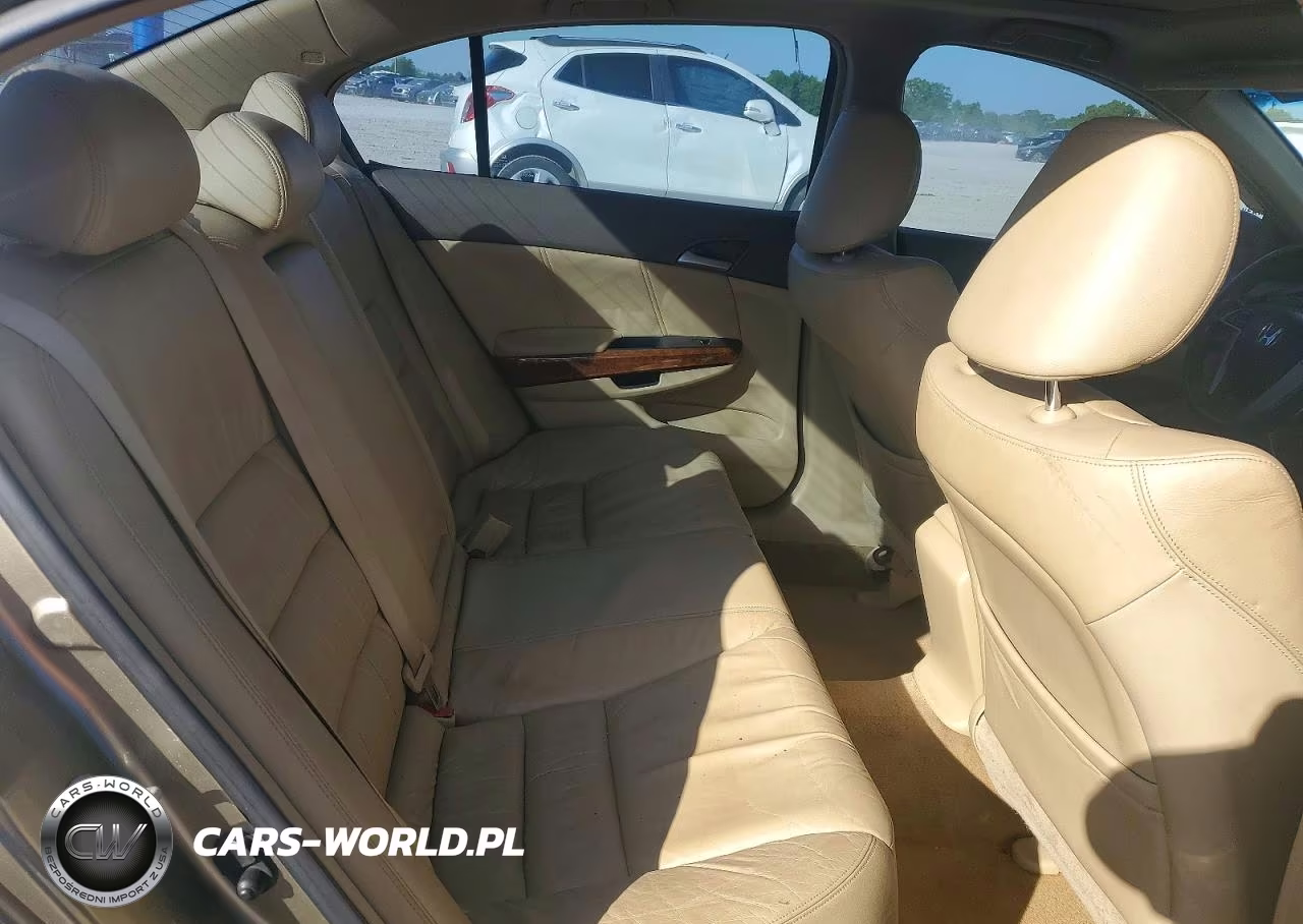 2008 Honda Accord Exl VIN:JHMCP26828C030823 - 10