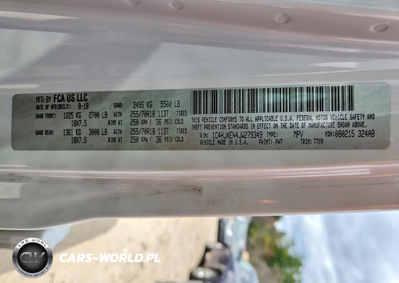 2018 Jeep Wrangler Unlimited Sahara VIN:1C4HJXEN4JW279349 - 13