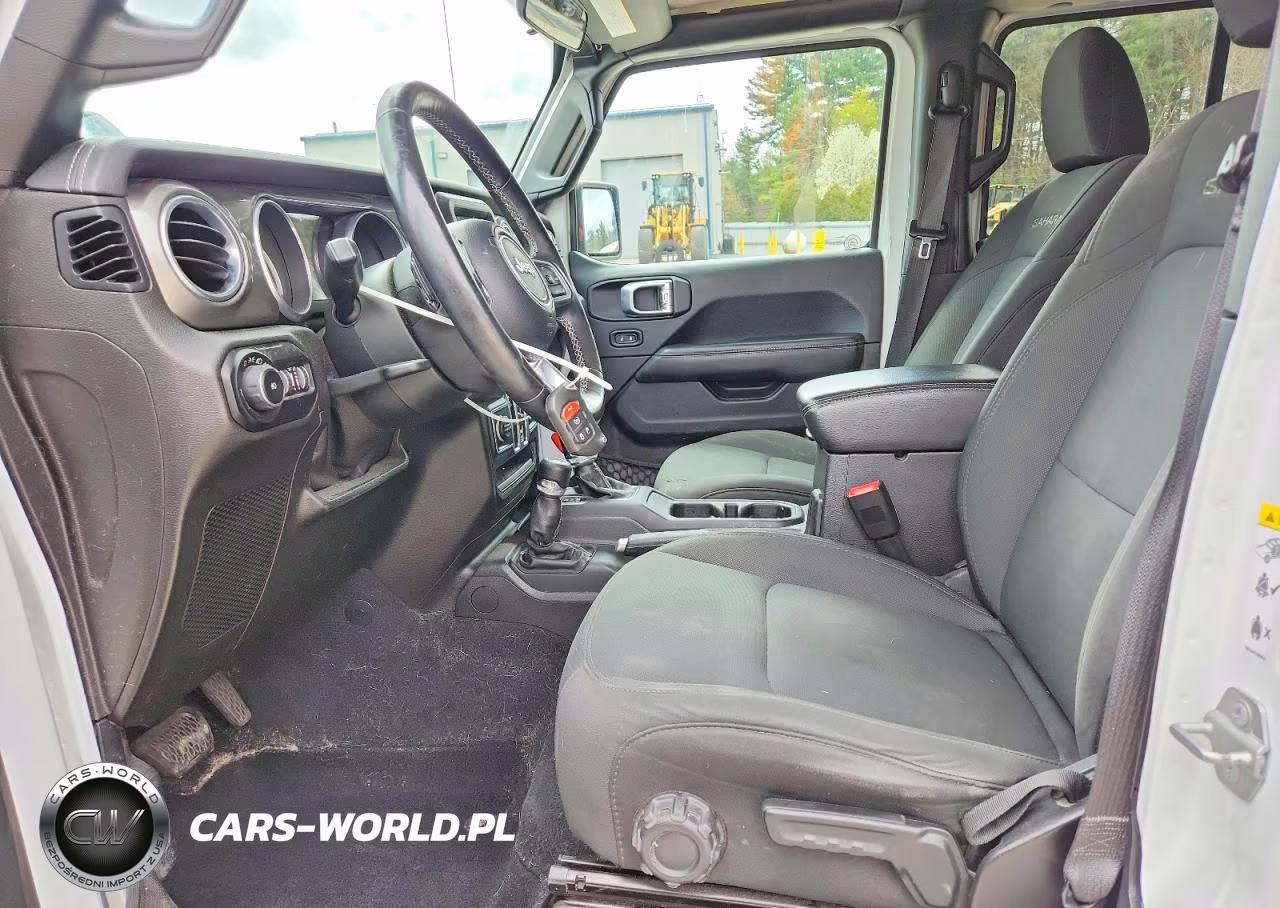 2018 Jeep Wrangler Unlimited Sahara VIN:1C4HJXEN4JW279349 - 7