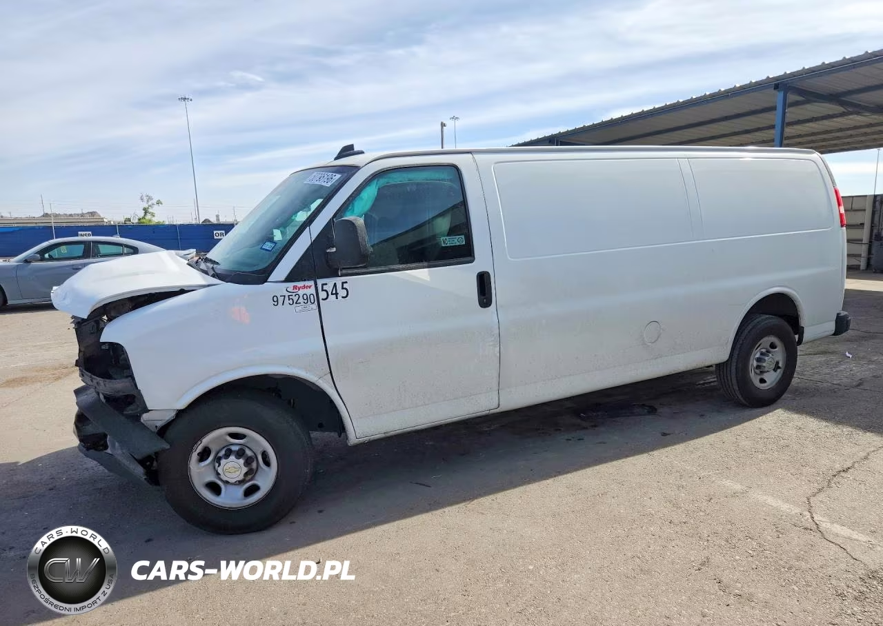2024 Chevrolet Express 3500 Cargo Delivery Van – zdjęcie 1 z 13