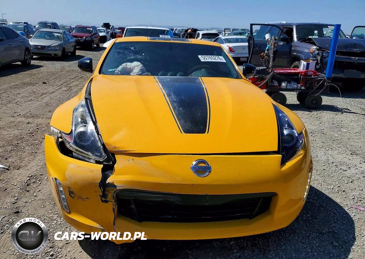 2018 Nissan 370Z Base VIN:JN1AZ4EH5JM572548 - 5