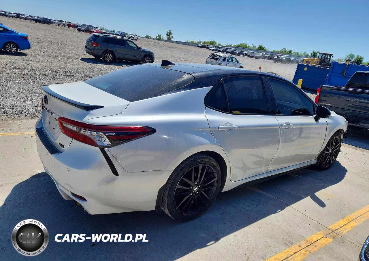 2022 Toyota Camry Xse VIN:4T1K61AK0NU010956 - 3