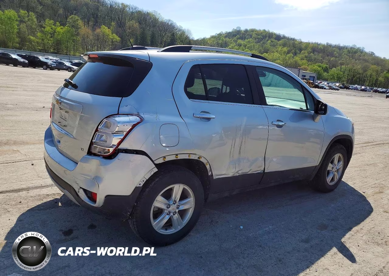 2018 Chevrolet Trax 1Lt VIN:KL7CJPSB5JB712329 - 3