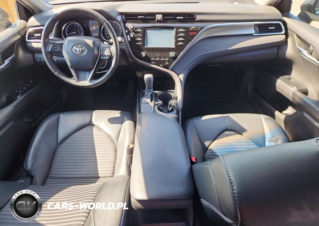 2018 Toyota Camry Se VIN:4T1B11HK5JU617014 - 8