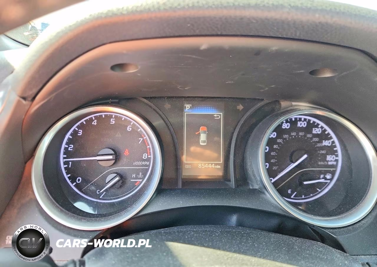 2018 Toyota Camry Se VIN:4T1B11HK5JU617014 - 9