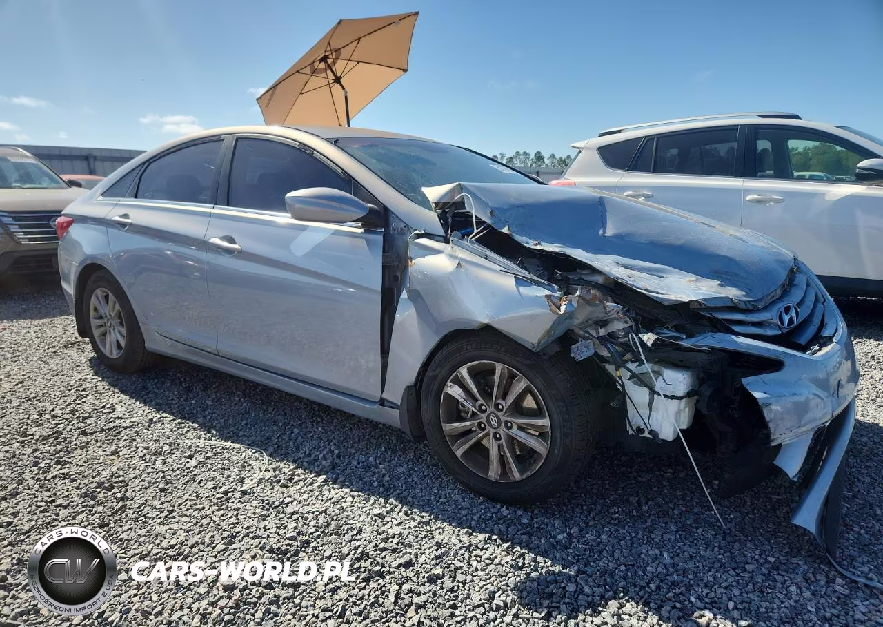 2012 Hyundai Sonata Gls VIN:5NPEB4AC2CH324722 - 4