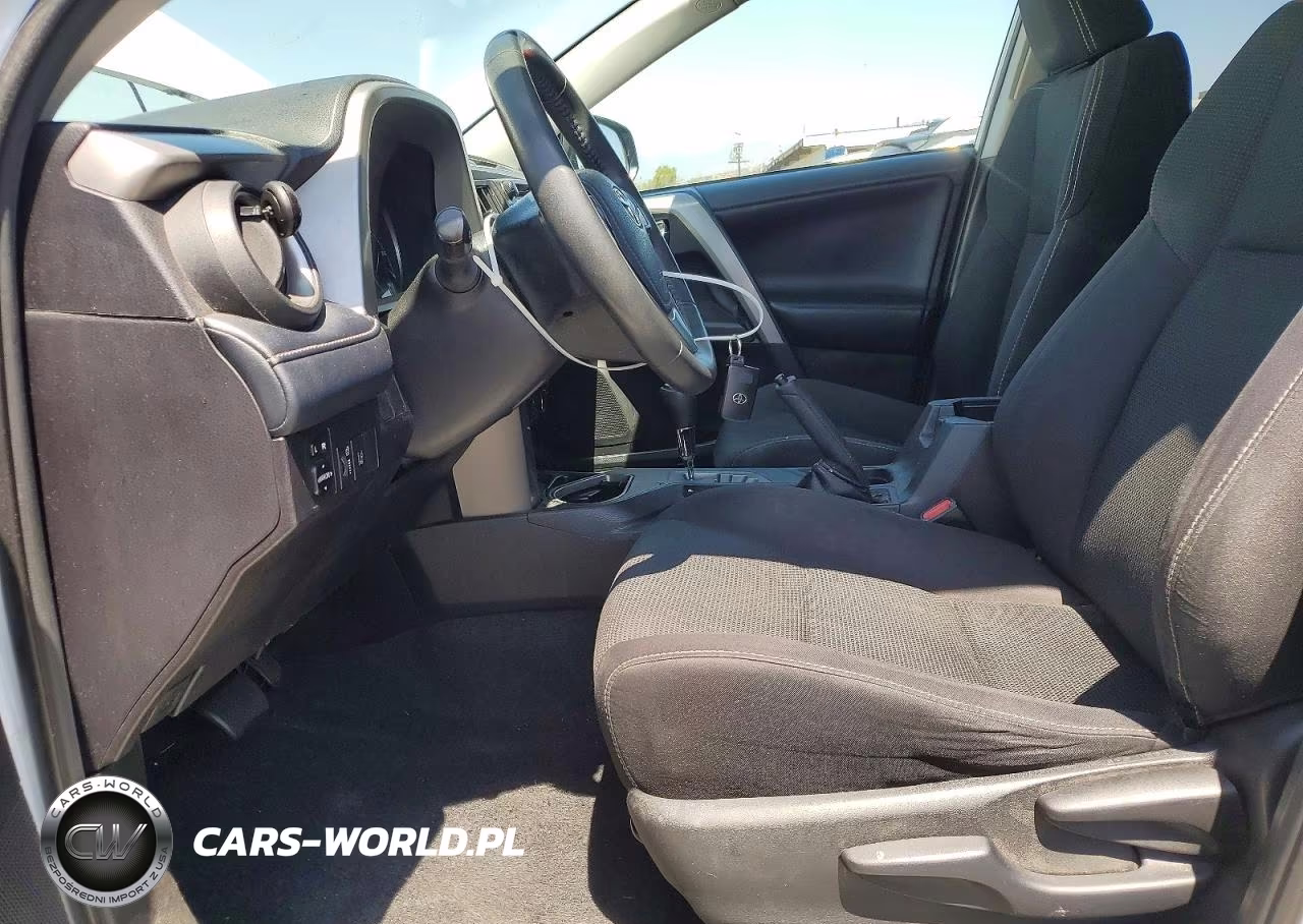2018 Toyota Rav4 Xle VIN:2T3WFREV0JW476327 - 7