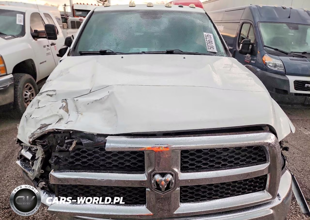 2018 Ram 3500 St VIN:3C63R3CL7JG239303 - 11