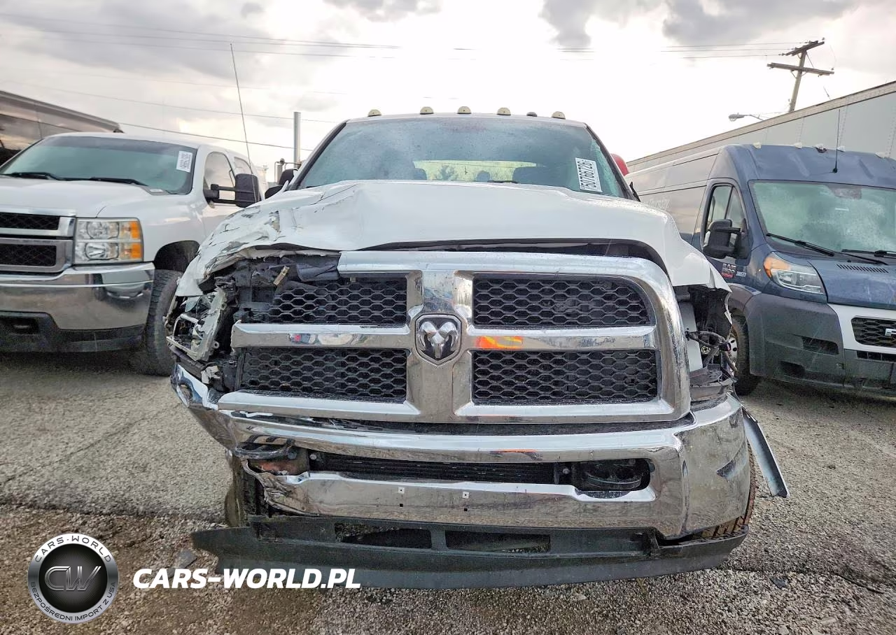 2018 Ram 3500 St VIN:3C63R3CL7JG239303 - 5