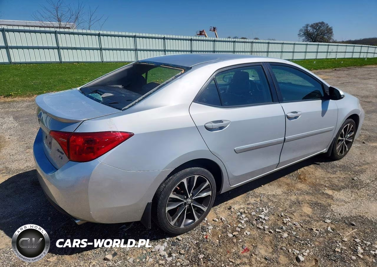 2018 Toyota Corolla Se VIN:2T1BURHE6JC026353 - 3