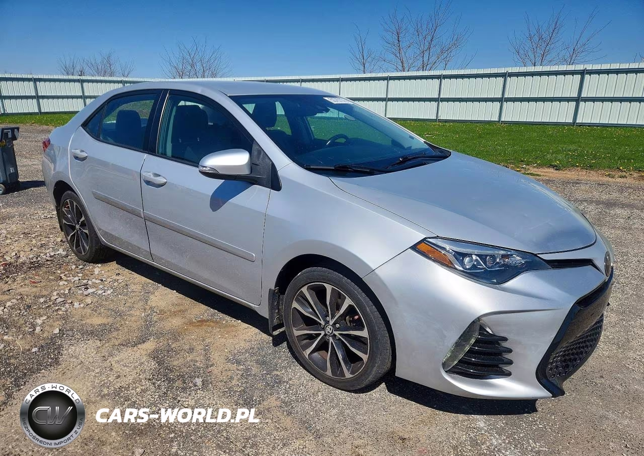2018 Toyota Corolla Se VIN:2T1BURHE6JC026353 - 4