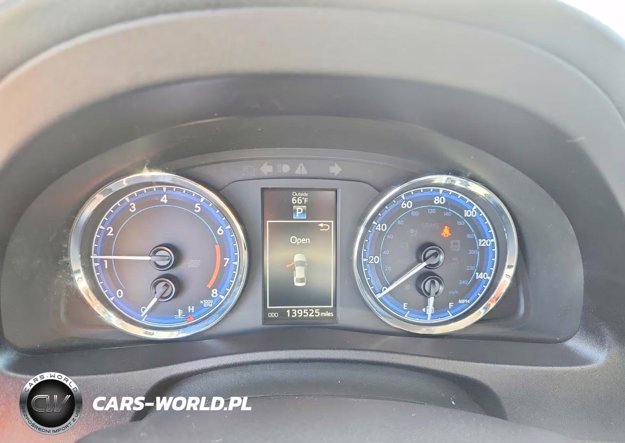 2018 Toyota Corolla Se VIN:2T1BURHE6JC026353 - 9