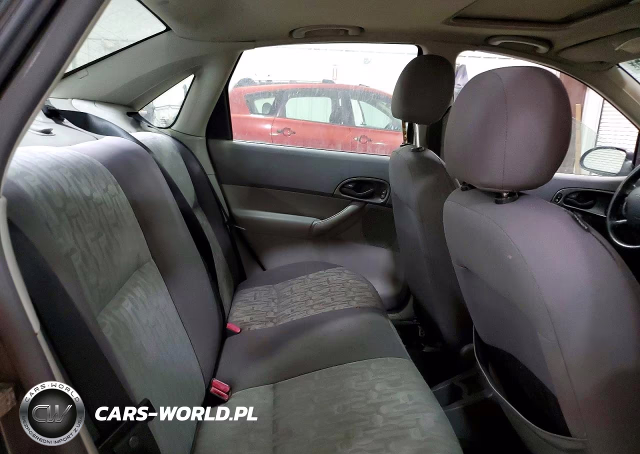 2005 Ford Focus Zx4 VIN:1FAHP34N65W110096 - 10
