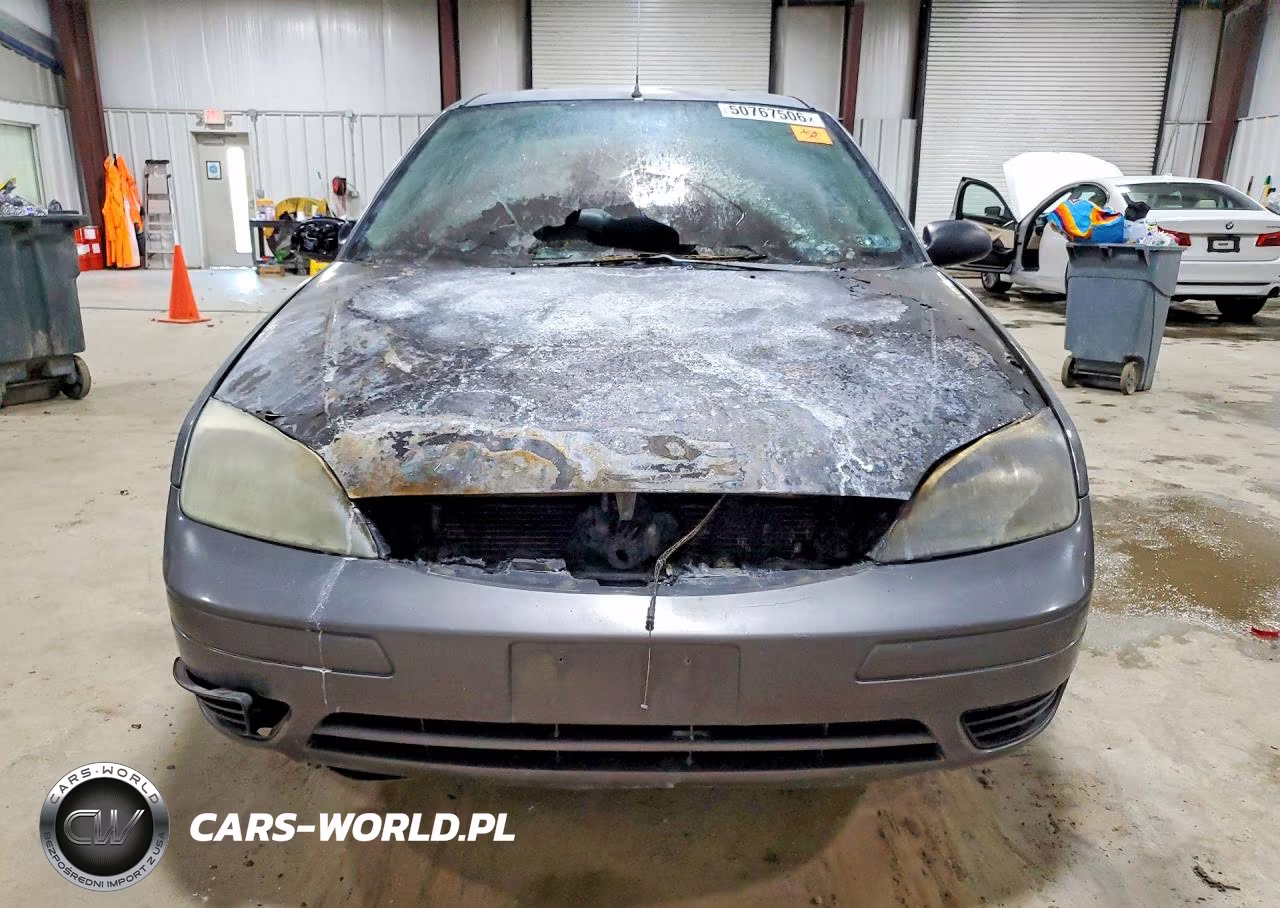 2005 Ford Focus Zx4 VIN:1FAHP34N65W110096 - 5