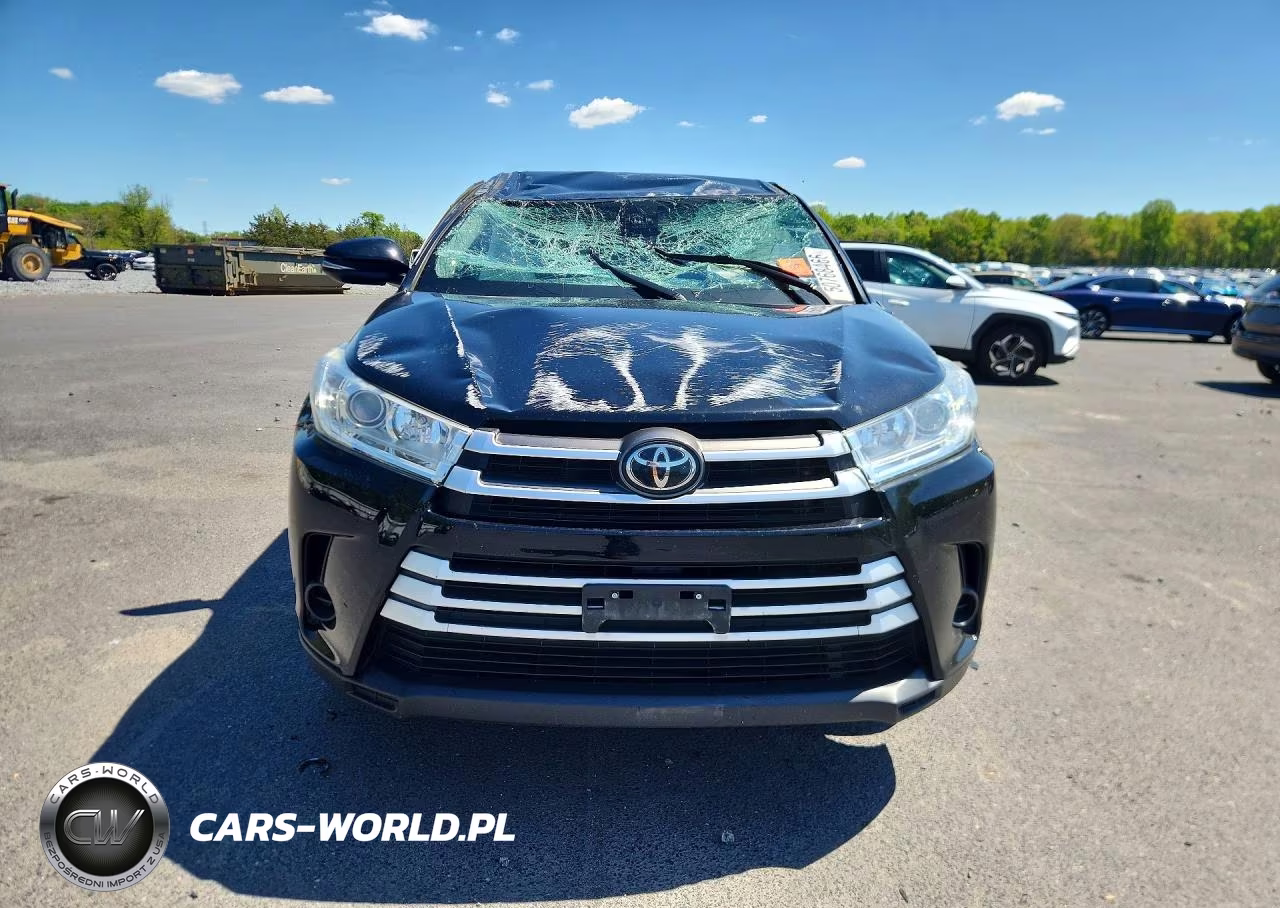 2019 Toyota Highlander Le VIN:5TDBZRFH9KS718226 - 5