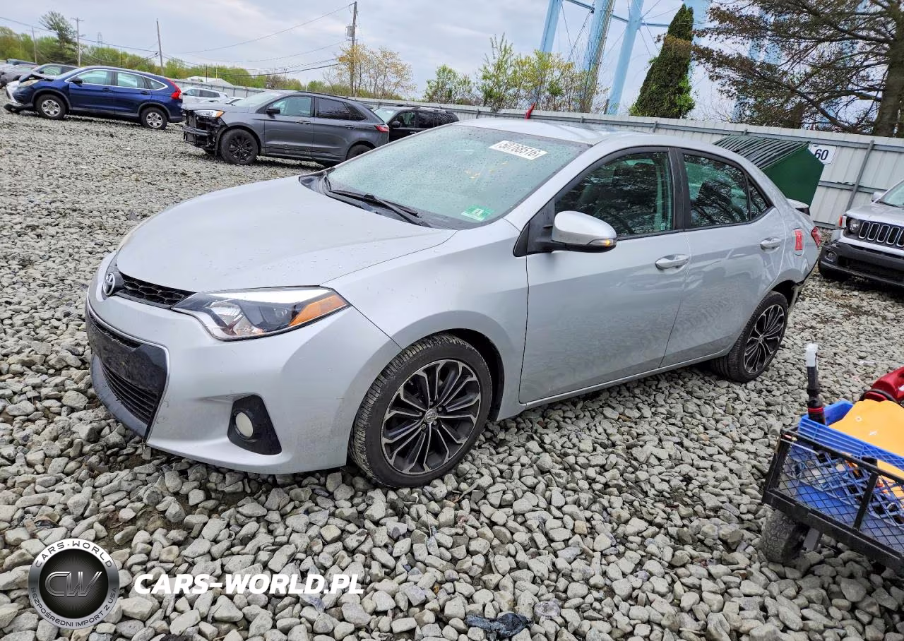 2015 Toyota Corolla S Plus