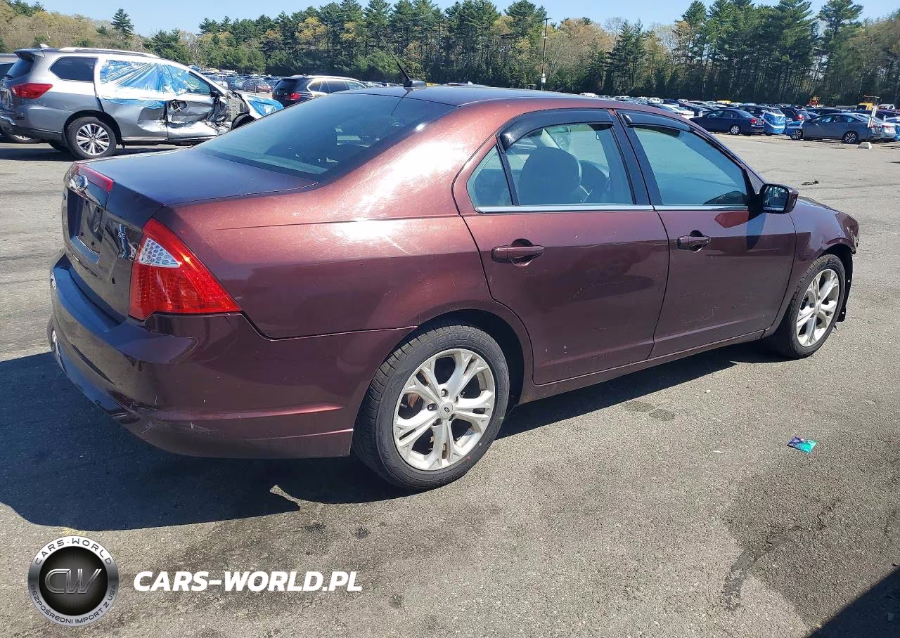 2012 Ford Fusion Se VIN:3FAHP0HAXCR147609 - 3
