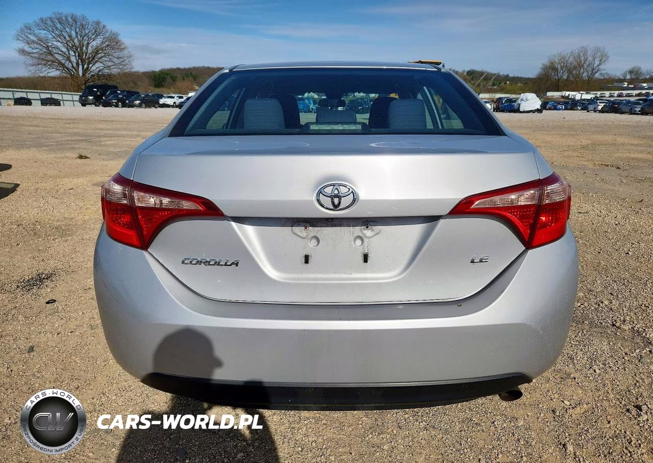2018 Toyota Corolla Le VIN:2T1BURHE2JC054568 - 6