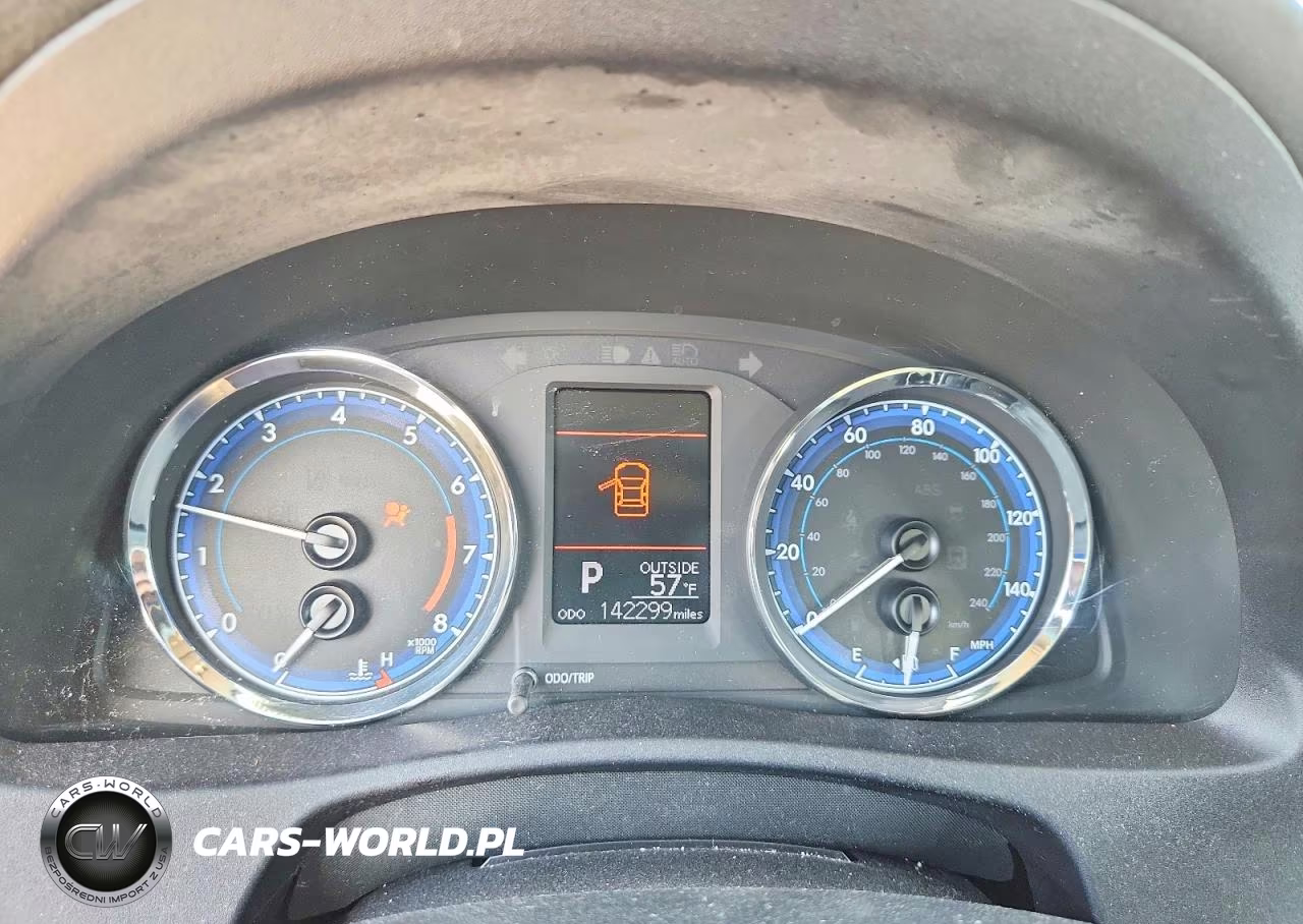 2018 Toyota Corolla Le VIN:2T1BURHE2JC054568 - 9