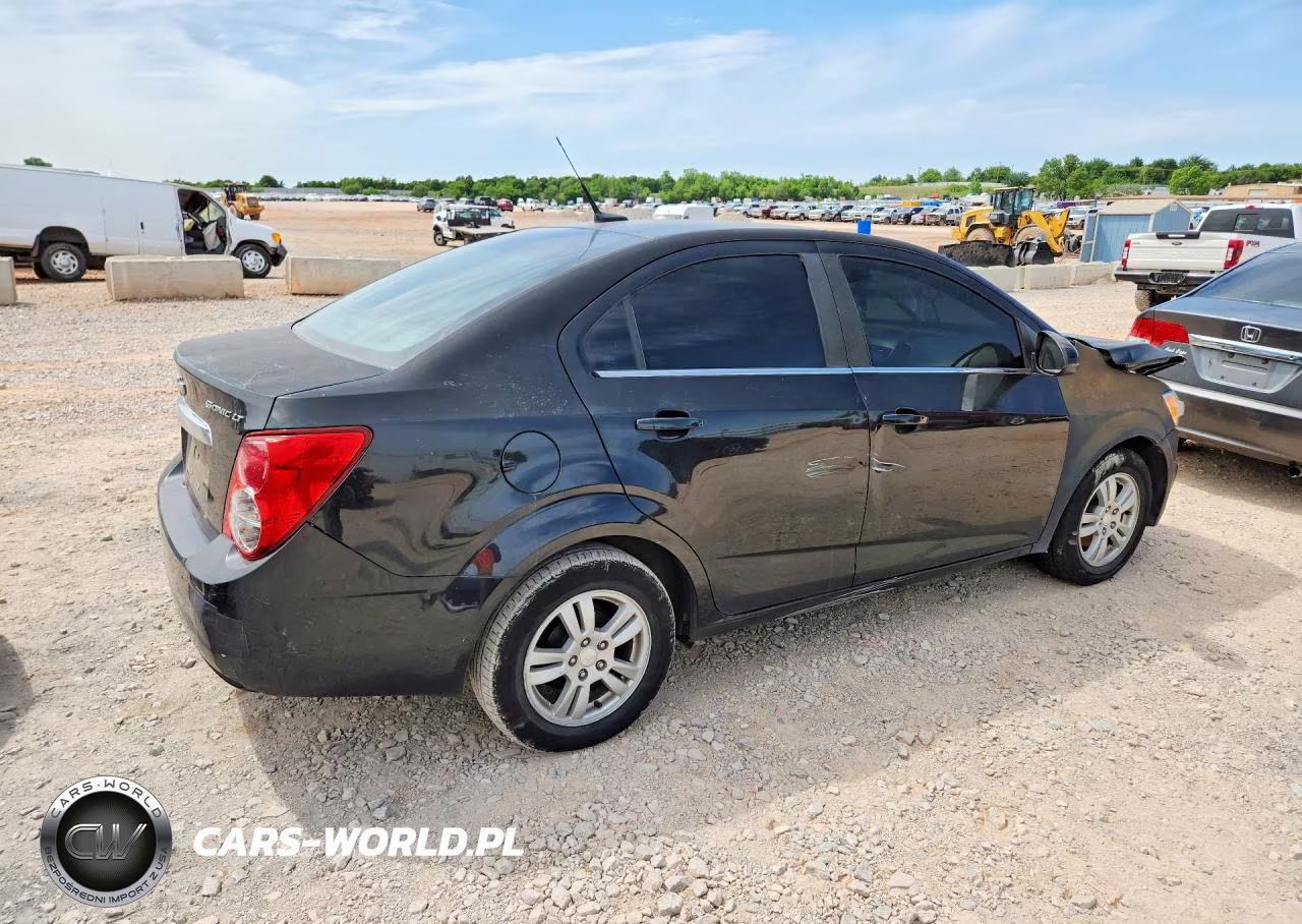 2013 Chevrolet Sonic Lt VIN:1G1JC5SH6D4231844 - 3