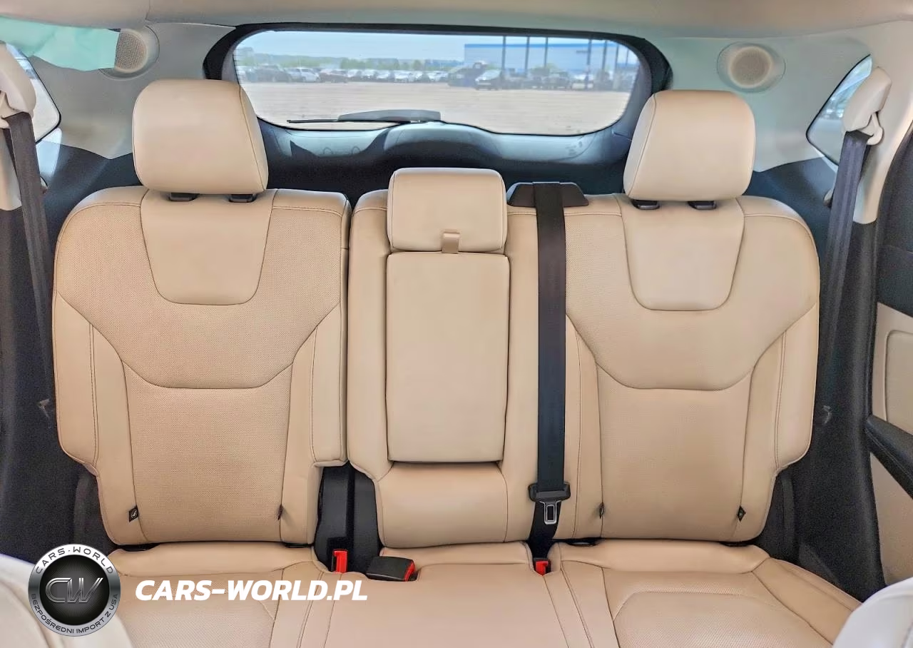 2018 Ford Edge Titanium VIN:2FMPK3K88JBC62910 - 10