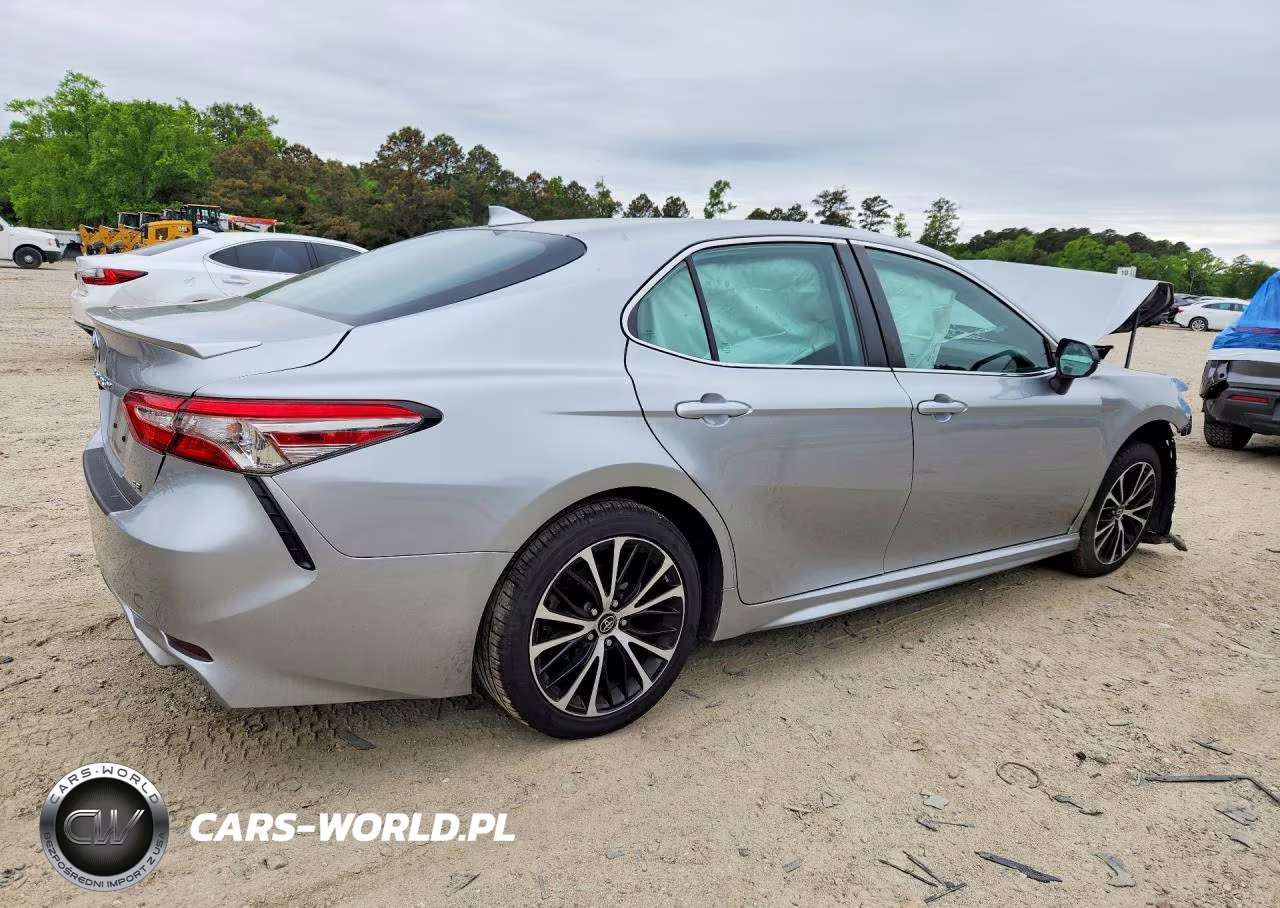 2019 Toyota Camry Se VIN:4T1B11HK4KU765737 - 3