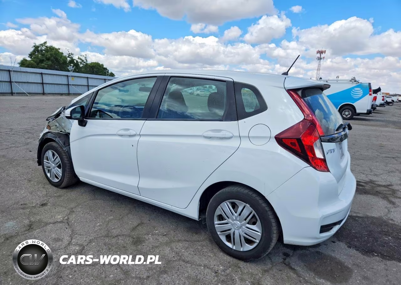2018 Honda Fit Lx VIN:3HGGK5H48JM727559 - 2