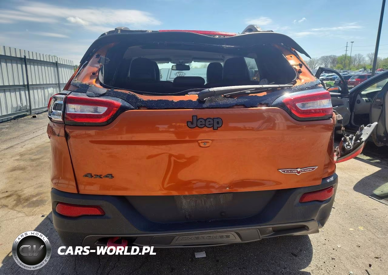 2015 Jeep Cherokee Trailhawk VIN:1C4PJMBB0FW634948 - 6
