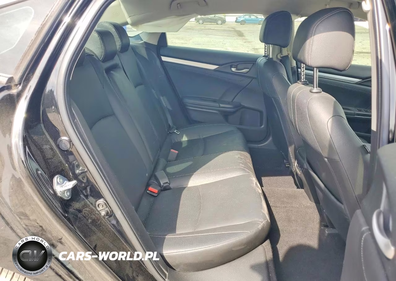 2018 Honda Civic Touring VIN:JHMFC1F94JX026508 - 10
