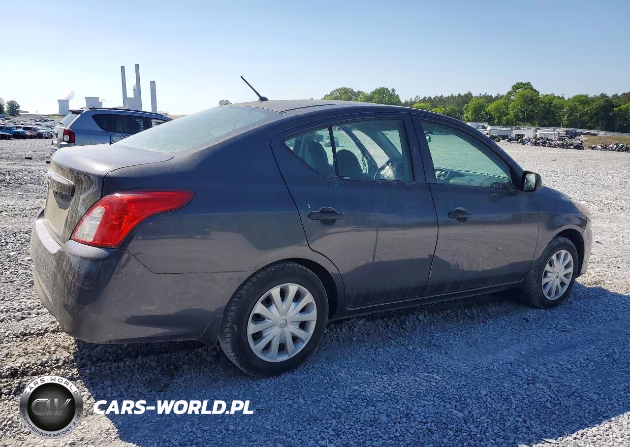 2015 Nissan Versa 1.6 S VIN:3N1CN7AP7FL933427 - 3