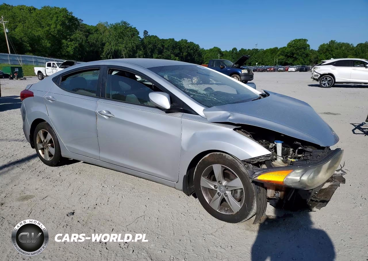 2013 Hyundai Elantra Gls VIN:5NPDH4AE3DH288990 - 4