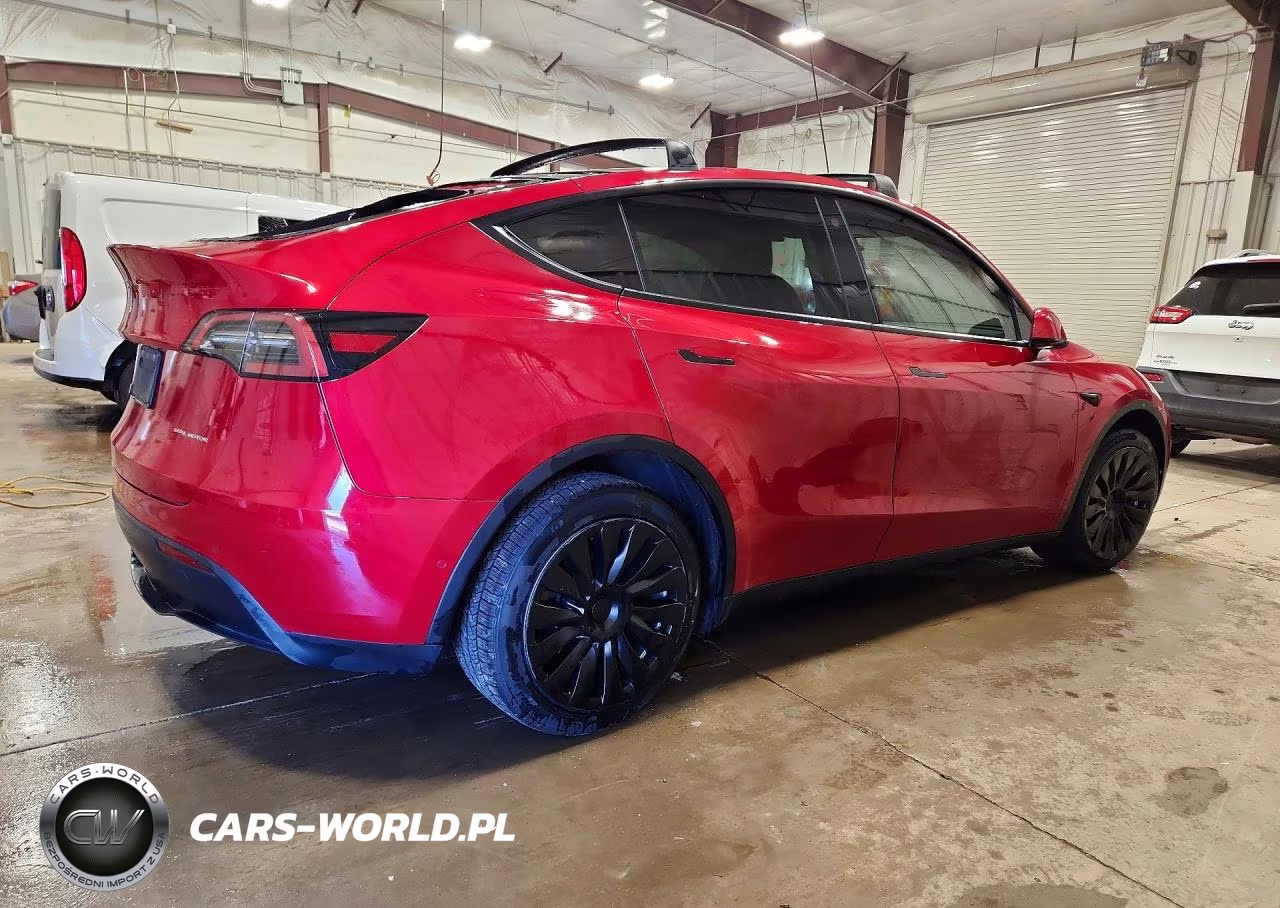 2021 Tesla Model Y VIN:5YJYGDEE7MF199145 - 3