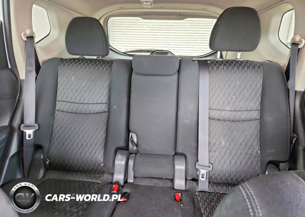 2017 Nissan Rogue S VIN:KNMAT2MV3HP509211 - 10