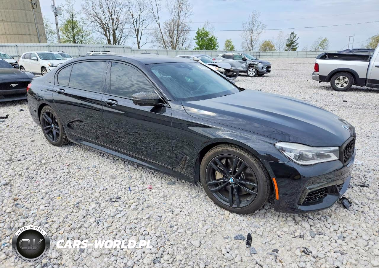 2016 BMW 750 Xi VIN:WBA7F2C56GGE12389 - 4