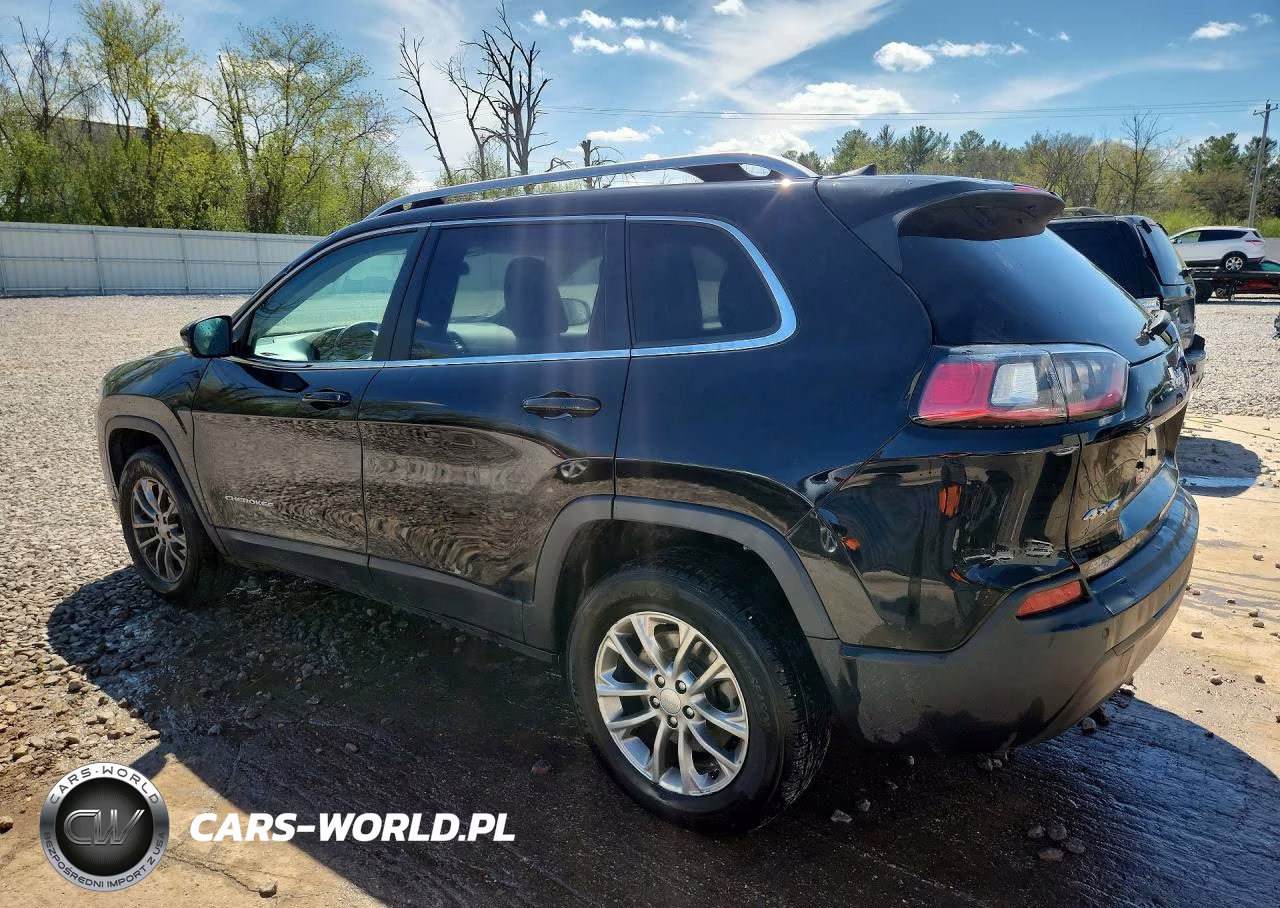 2019 Jeep Cherokee Latitude Plus VIN:1C4PJMLB8KD380250 - 2