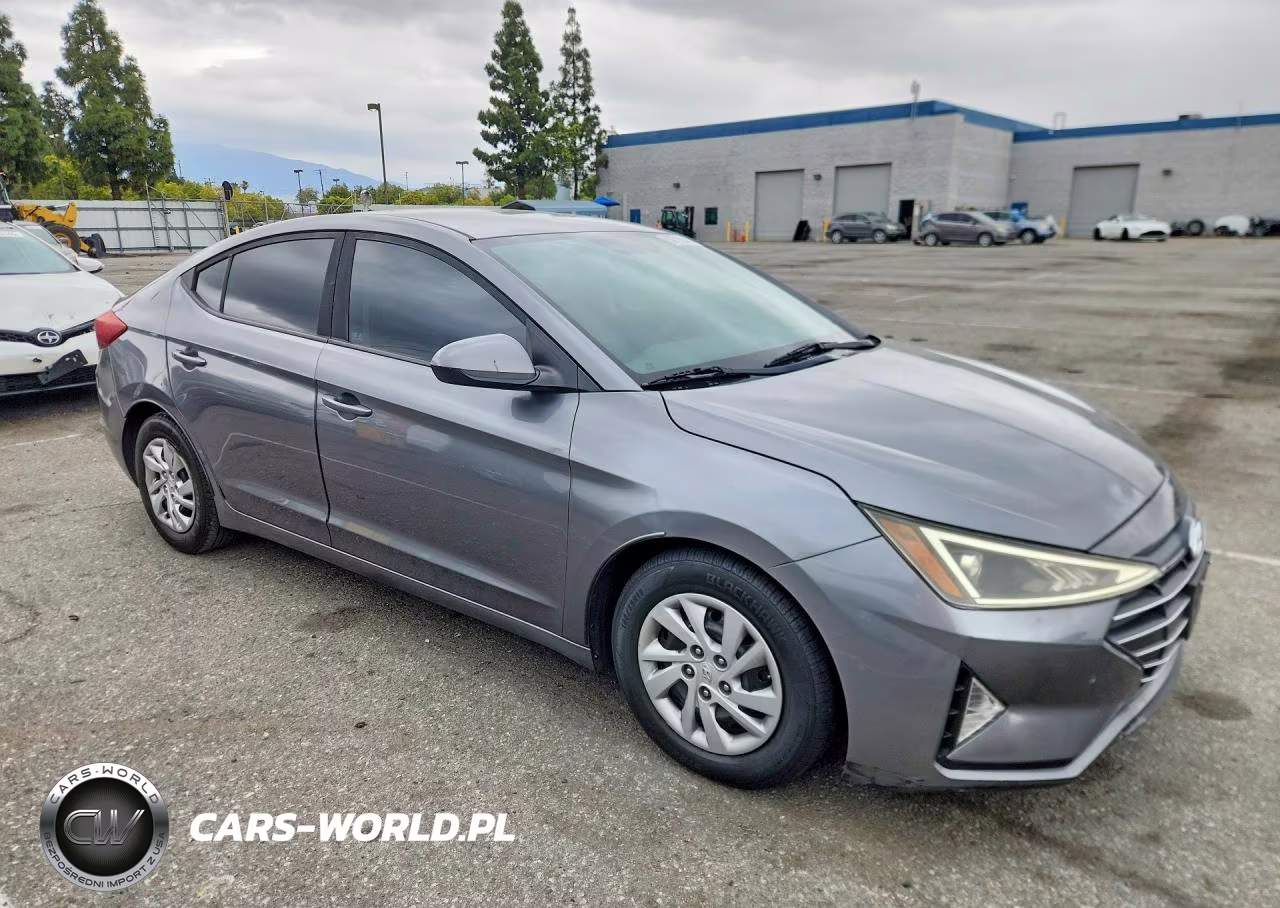 2019 Hyundai Elantra Se VIN:5NPD74LF8KH406604 - 4
