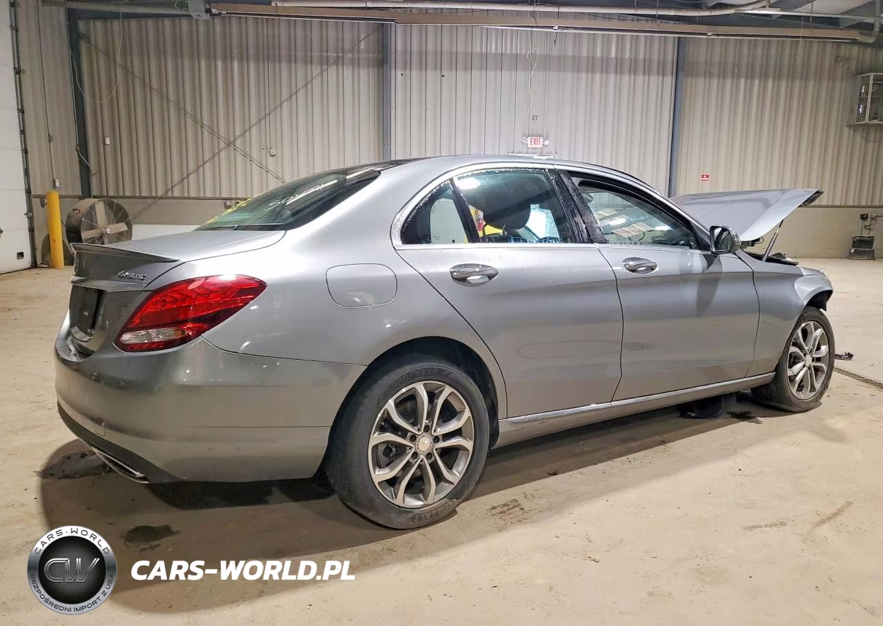 2016 Mercedes-Benz C 300 4Matic VIN:55SWF4KB1GU117921 - 3