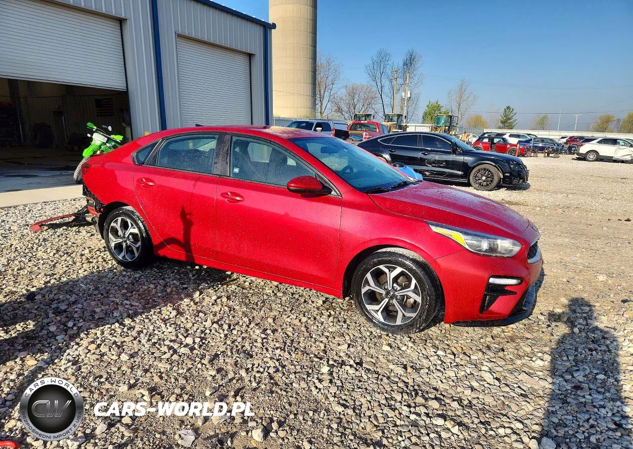 2019 Kia Forte Lxs VIN:3KPF24ADXKE030162 - 4