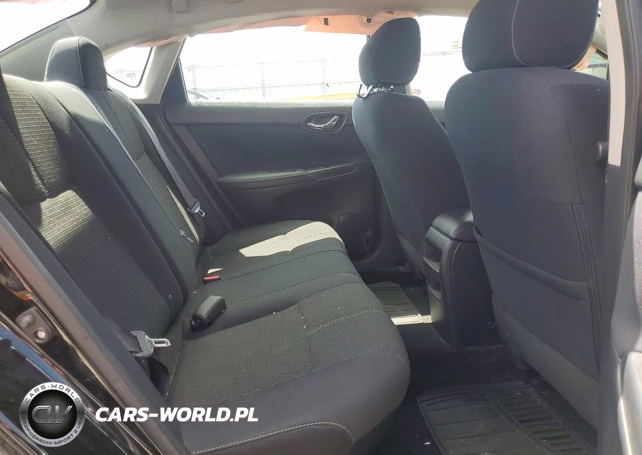 2016 Nissan Sentra S VIN:3N1AB7AP8GY270938 - 10