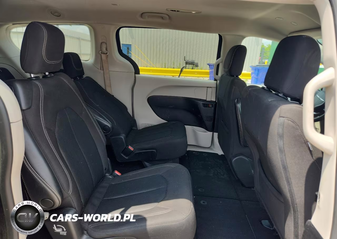 2022 Chrysler Voyager Lx VIN:2C4RC1CGXNR223088 - 11