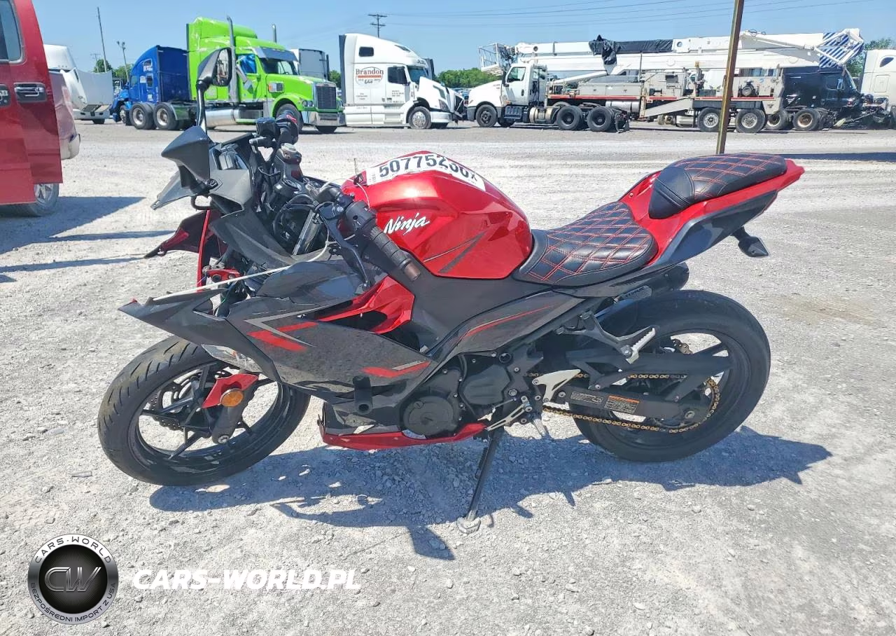 2019 Kawasaki Ex400 VIN:JKAEXKG10KDA32418 - 3