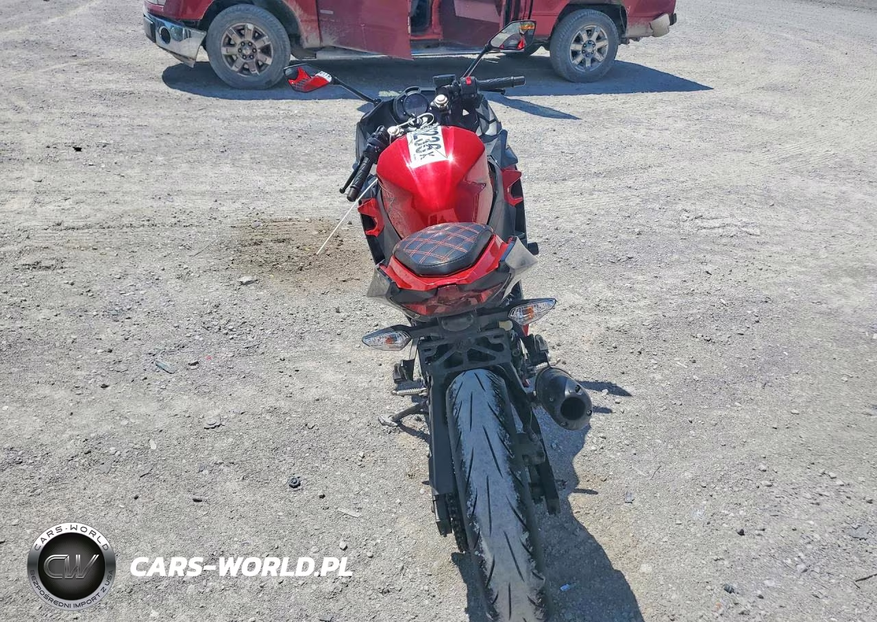 2019 Kawasaki Ex400 VIN:JKAEXKG10KDA32418 - 4