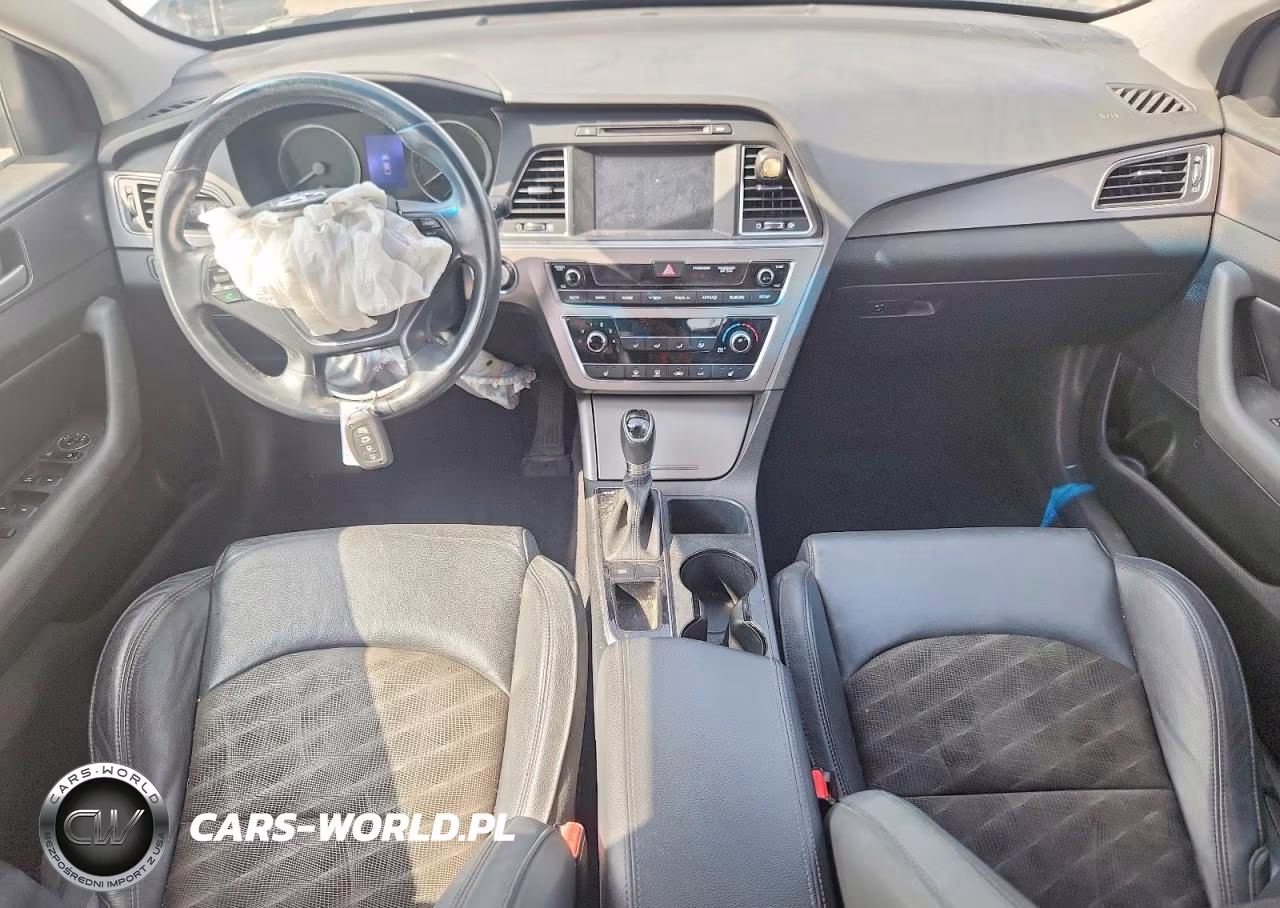 2017 Hyundai Sonata Sport VIN:5NPE34AF7HH594415 - 8