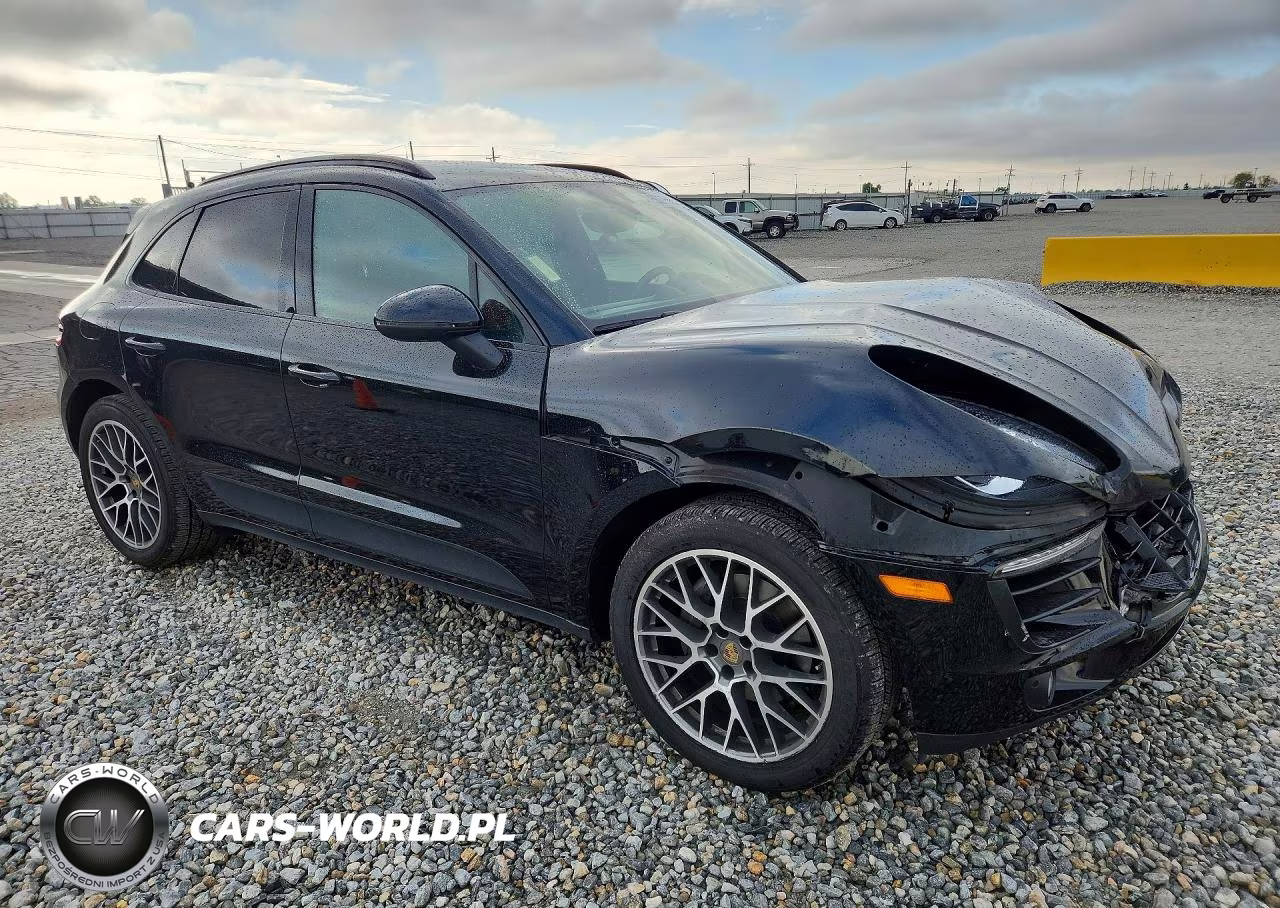 2018 Porsche Macan VIN:WP1AA2A5XJLB19681 - 4