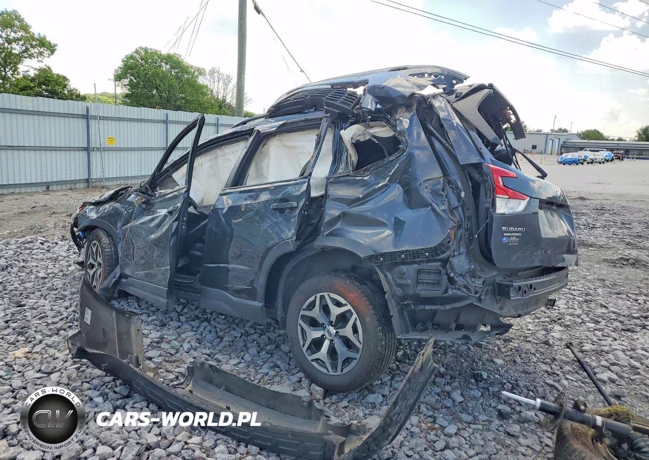 2019 Subaru Forester Premium VIN:JF2SKAGC8KH533728 - 2