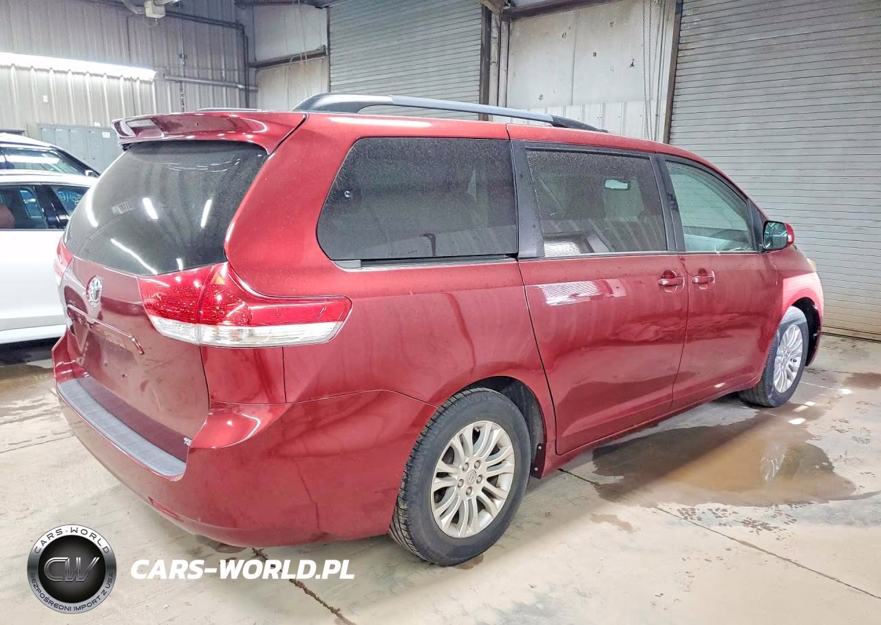 2013 Toyota Sienna Xle 8-Passenger VIN:5TDYK3DC6DS356085 - 3