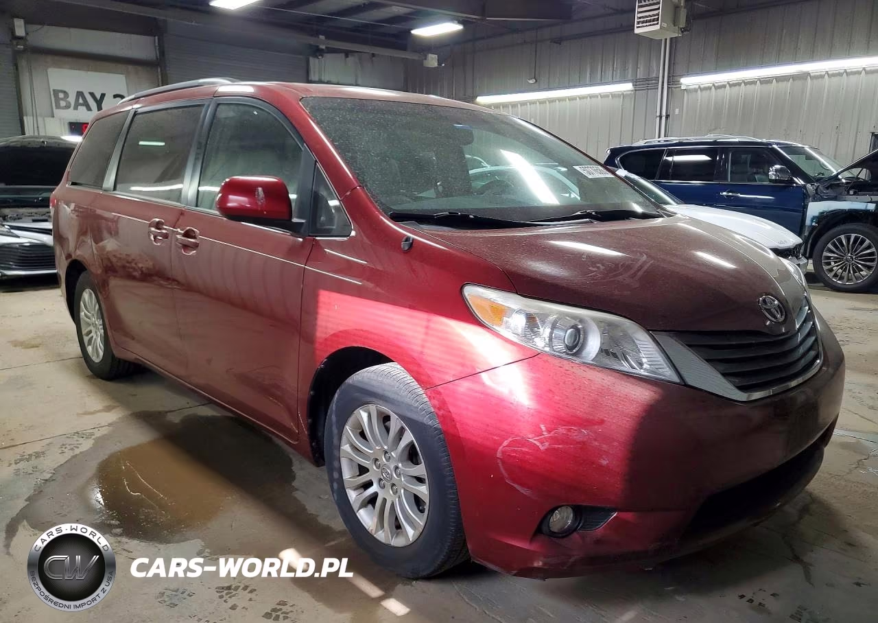 2013 Toyota Sienna Xle 8-Passenger VIN:5TDYK3DC6DS356085 - 4