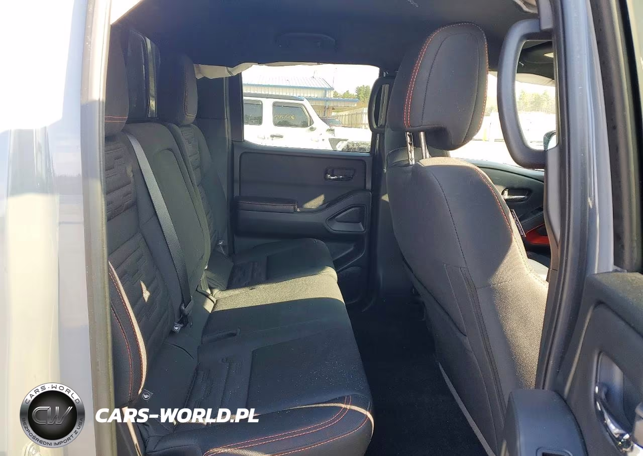 2025 Nissan Frontier Pro-4X VIN:1N6ED1EK8SN629115 - 10